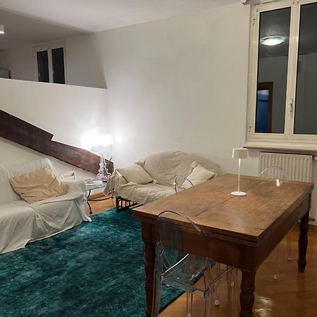 Appartamento Daeiouz II Milano Esterno foto